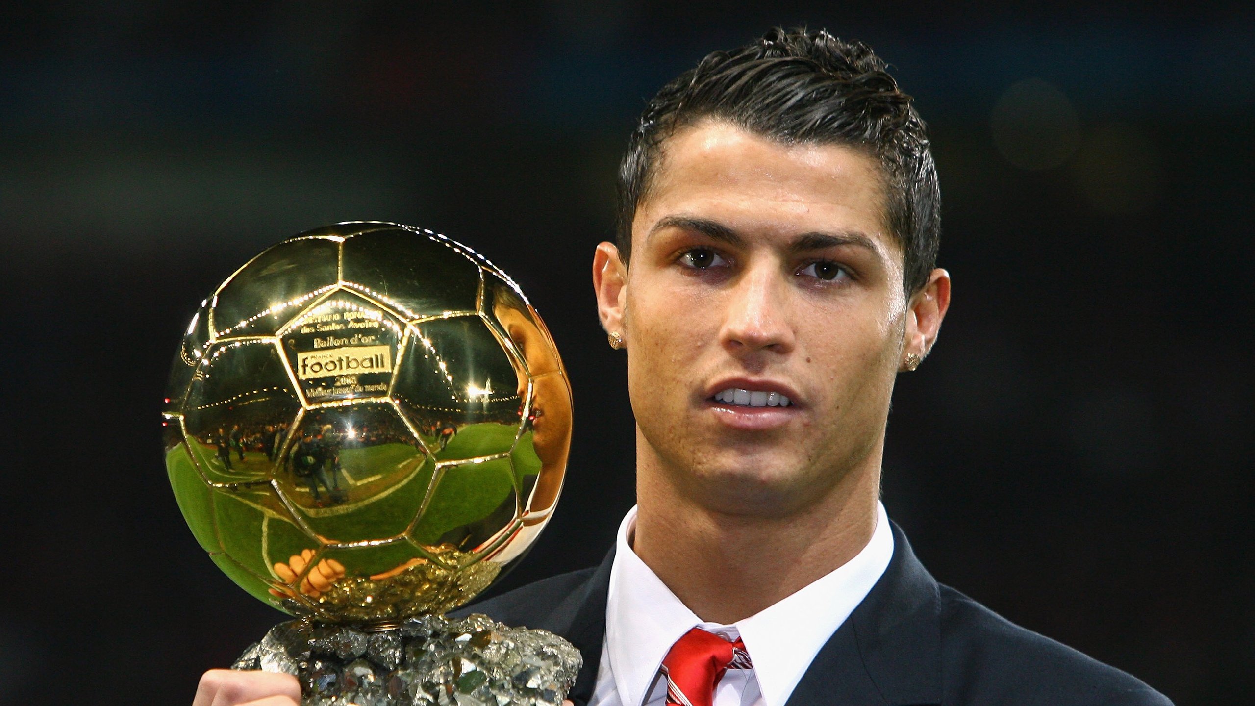 冠军球队球员家庭携手公益用爱拉近社区的心灵距离